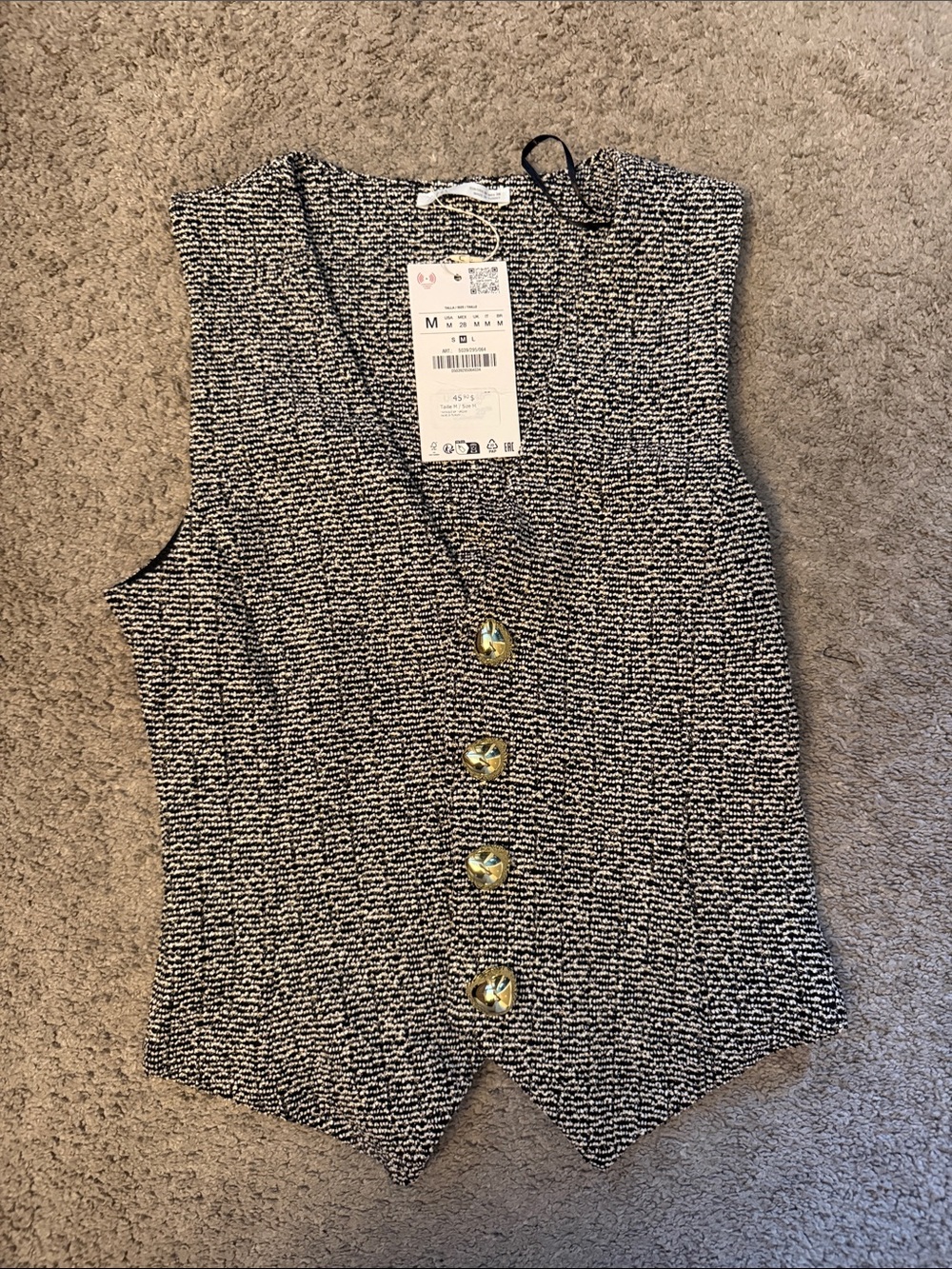 Zara Black & White Textured Knit Sleeveless V-Neck Vest